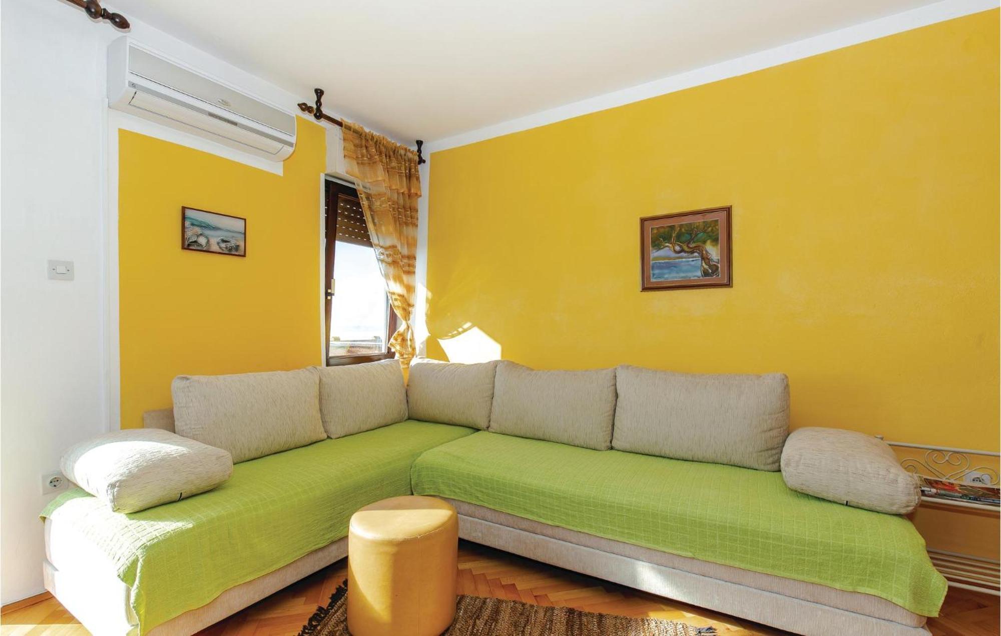 Stunning Apartment In Novi Vinodolski With Wifi Exteriör bild
