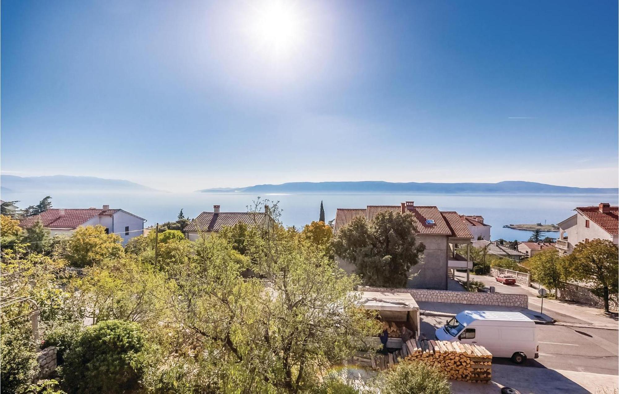Stunning Apartment In Novi Vinodolski With Wifi Exteriör bild