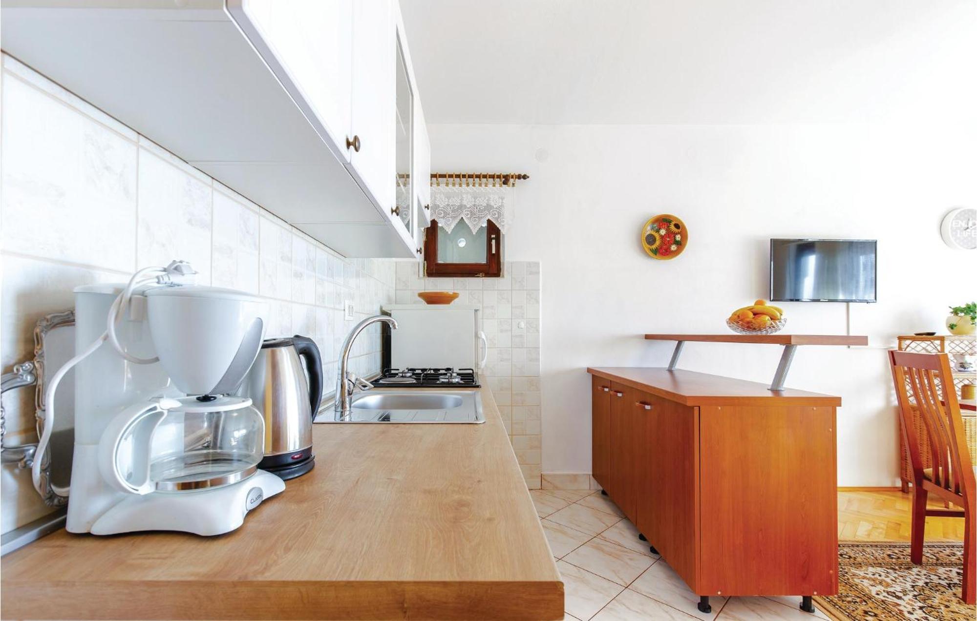 Stunning Apartment In Novi Vinodolski With Wifi Exteriör bild